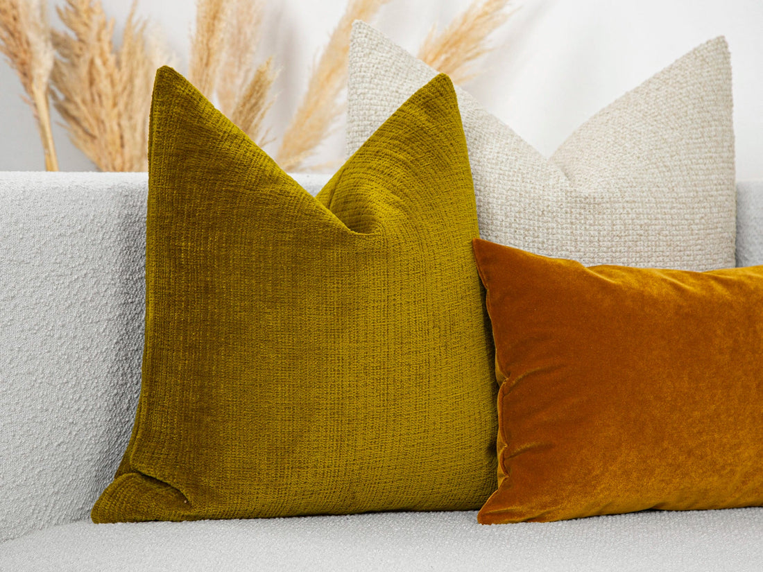 Oil Green Textured Pillow Cover